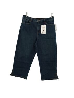 NWT Gloria Vanderbilt Amanda Size 10  Capri Mid Wash